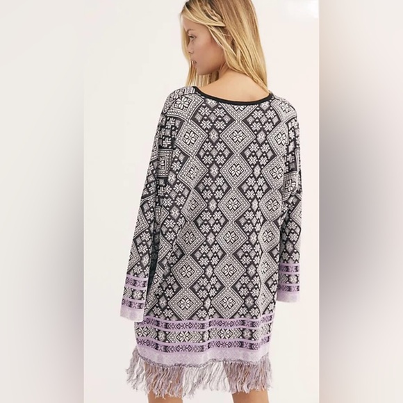Free People It’s A Cinch Poncho - Picture 2 of 9